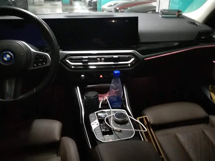 بي إم دبليو i3 2022 eDrive 35 L