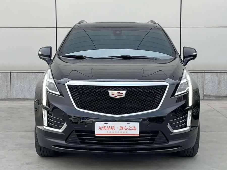 كاديلاك XT5 2022 2.0T دفع رباعي فاخر (إصدار الطائر الطنان)