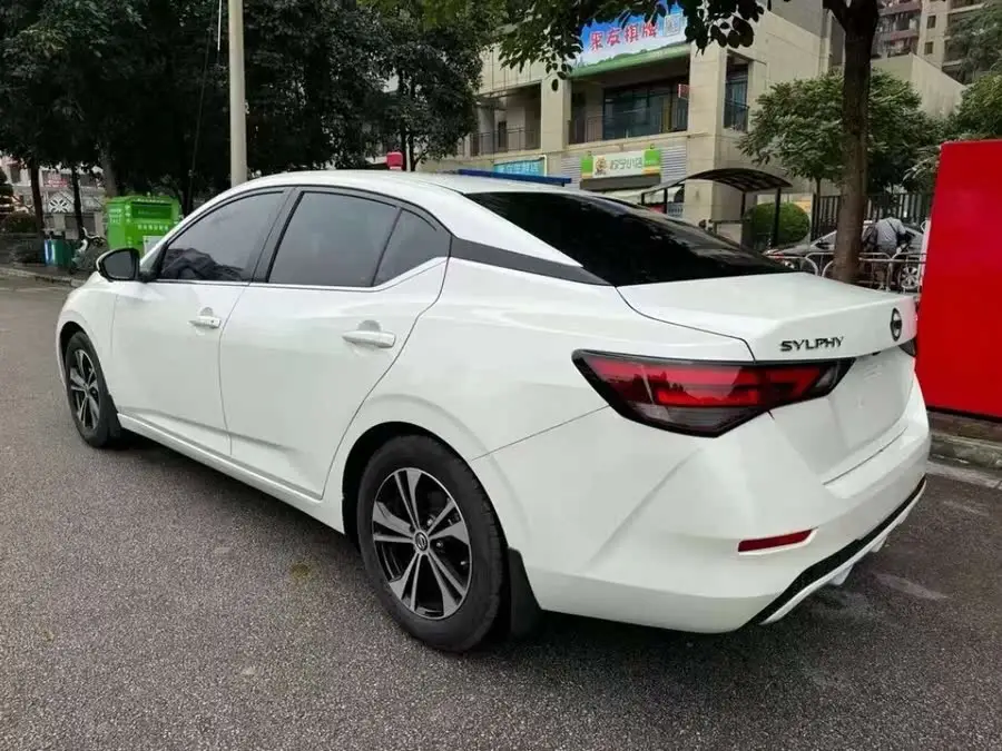 نيسان سيلفي 2021 1.6 لتر XL CVT إصدار استمتاع