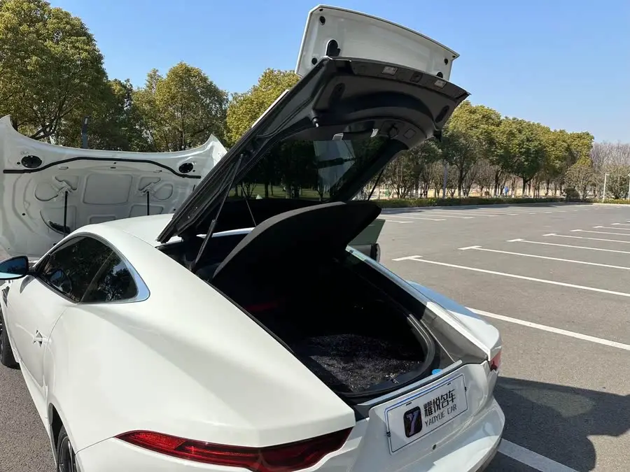 Jaguar F-TYPE 2021 P300 Rear-Wheel Drive Coupe