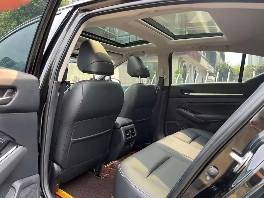 تيانا 2022 2.0L XL-TLS إصدار الاستمتاع