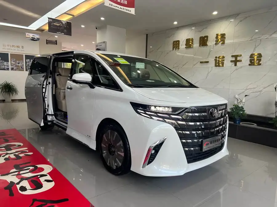 ألفارد 2024 بمحرك مزدوج سعة 2.5 لتر النسخة المتميزة