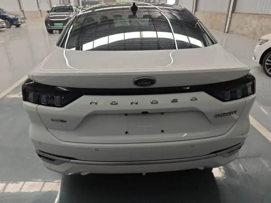 فورد مونديو 2022 إيكو بوست 245 الفاخرة