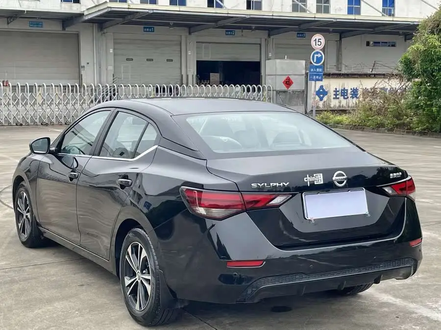 2021 نيسان سيلفي 1.6 لتر XL CVT نسخة استمتاع