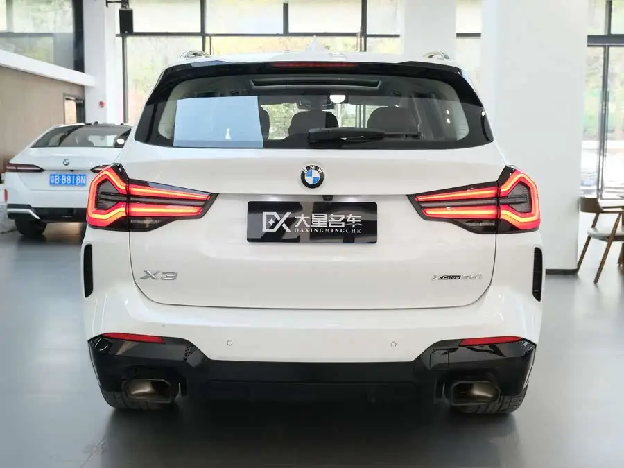 BMW X3 2023 xDrive30i Lead Edition M Night Package