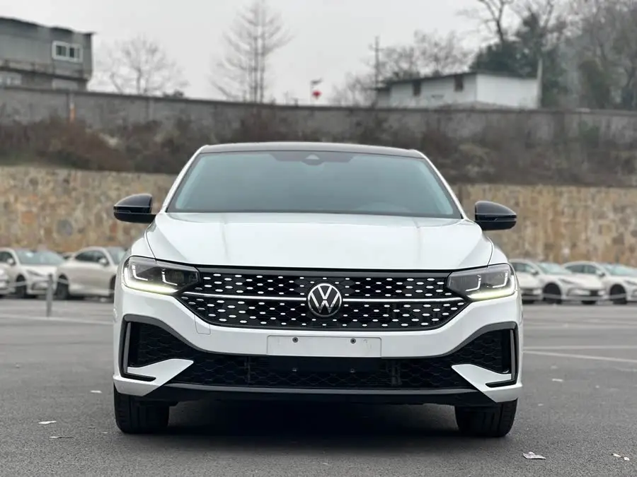 Lavida 2024 1.5L Automatic Full Version