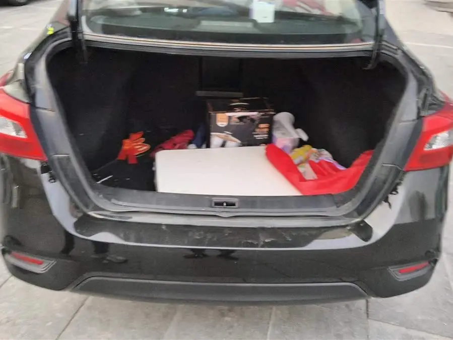 2021 نيسان سيلفي كلاسيك 1.6XL CVT نسخة فاخرة