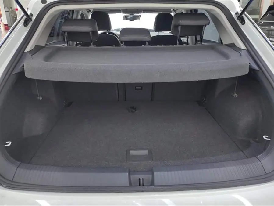 T-ROC 2022 Model 280 TSI DSG Two-Wheel Drive Elite PLUS