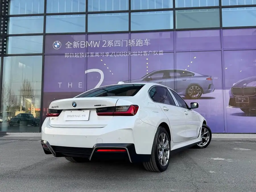 BMW i3 2024 eDrive 35 L