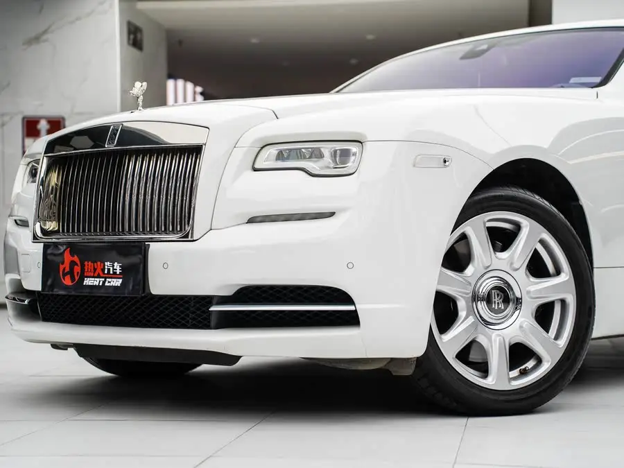 فانتوم 2018 طراز 6.6T القياسي