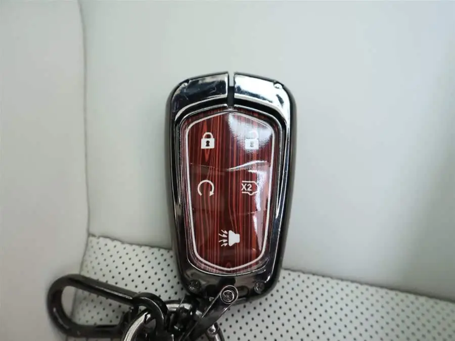 كاديلاك XT6 2020 طراز مُعدّل 28T فاخر بستة مقاعد