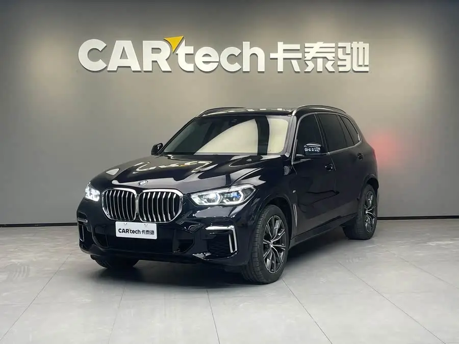 بي إم دبليو X5 2022 xDrive 30Li حزمة M الرياضية المتميزة