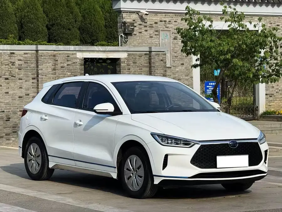 بي واي دي e2 2020 إصدار مطور نسخة المدى القياسي النموذج القياسي