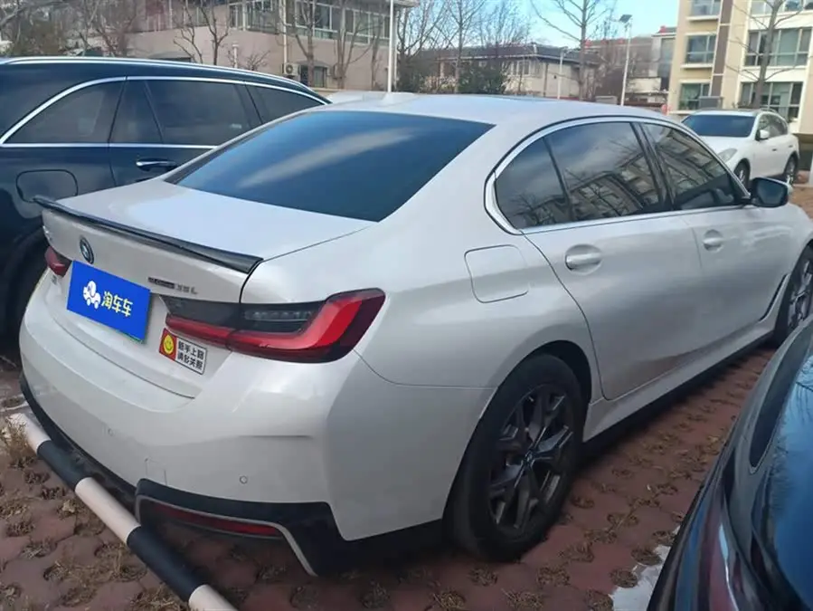 بي إم دبليو i3 2024 eDrive 35 L