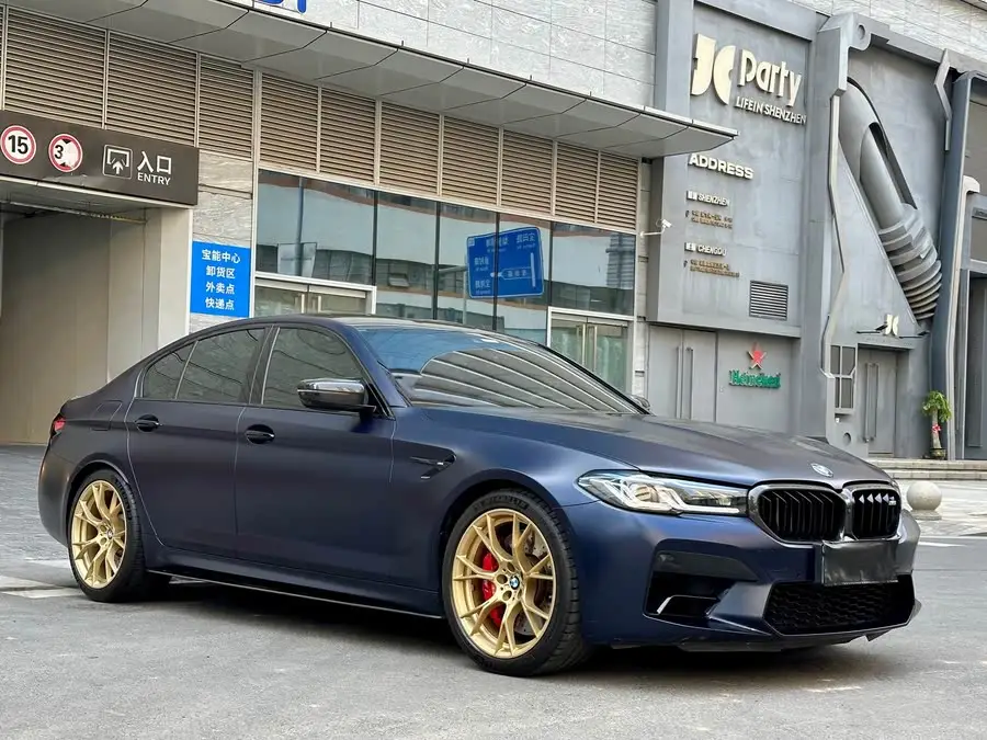 BMW M5 2021