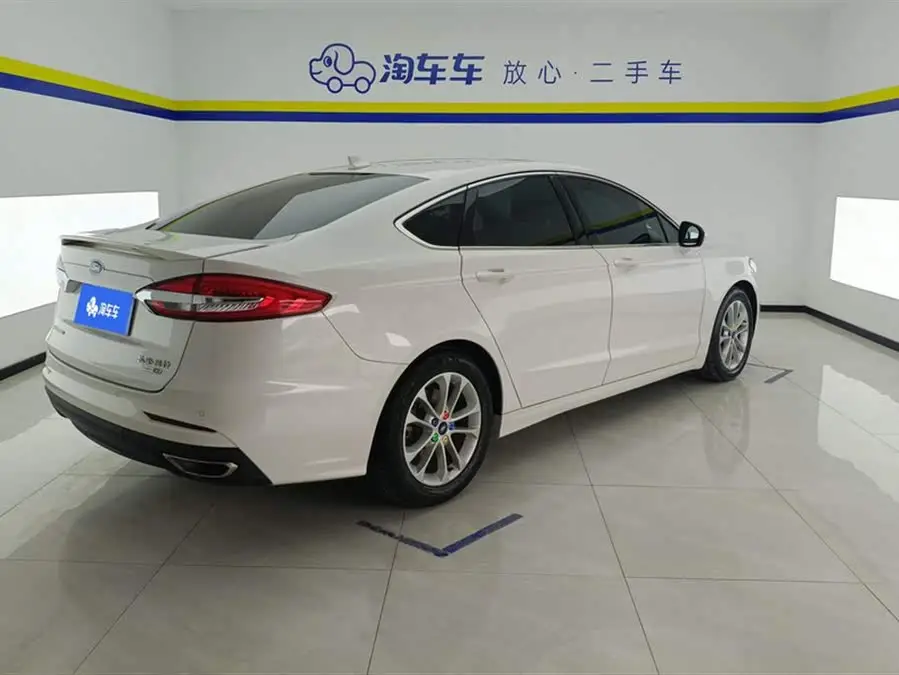 2018 Mondeo EcoBoost 200 Intelligent Control Fashion Edition National VI