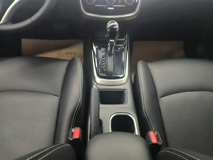 نيسان تييدا 2021 1.6 لتر CVT النسخة الذكية