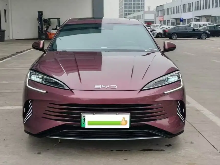 سيلايون 2023 DM-i 1.5T 121 كم الطراز الرائد