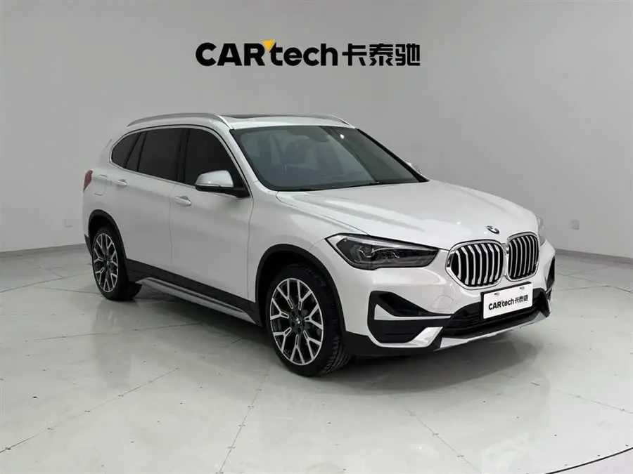 بي إم دبليو X1 2021 xDrive25Li الفاخرة