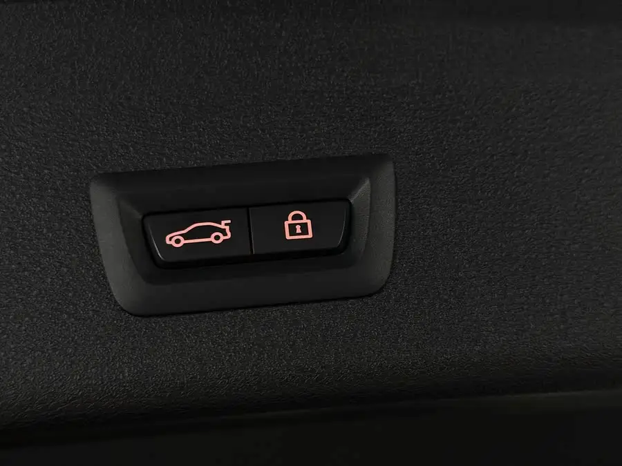 بي إم دبليو X1 2020 sDrive25Li النسخة الرائدة