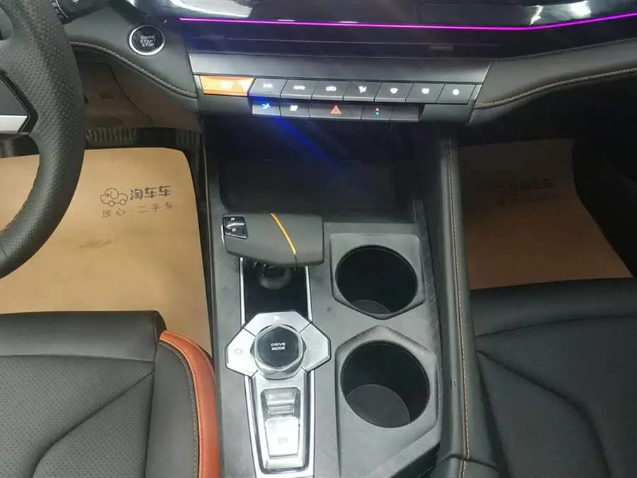 Changan UNI-V 2023 1.5T Premium