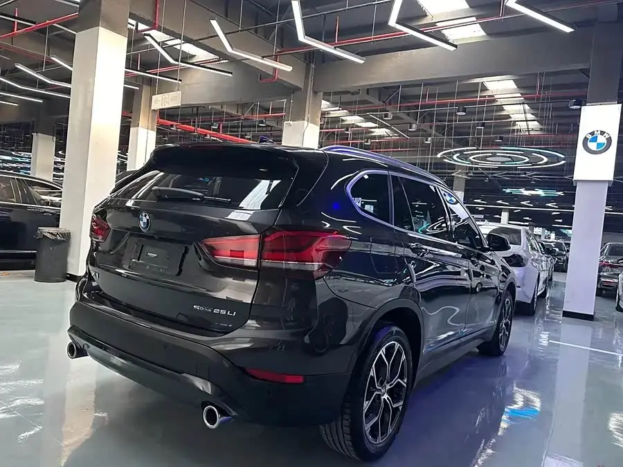 BMW X1 2021 sDrive25Li Leading Edition