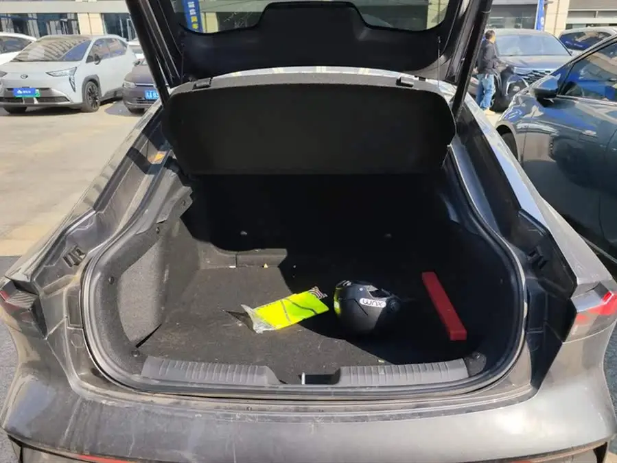 Changan UNI-V 2022 1.5T Premium