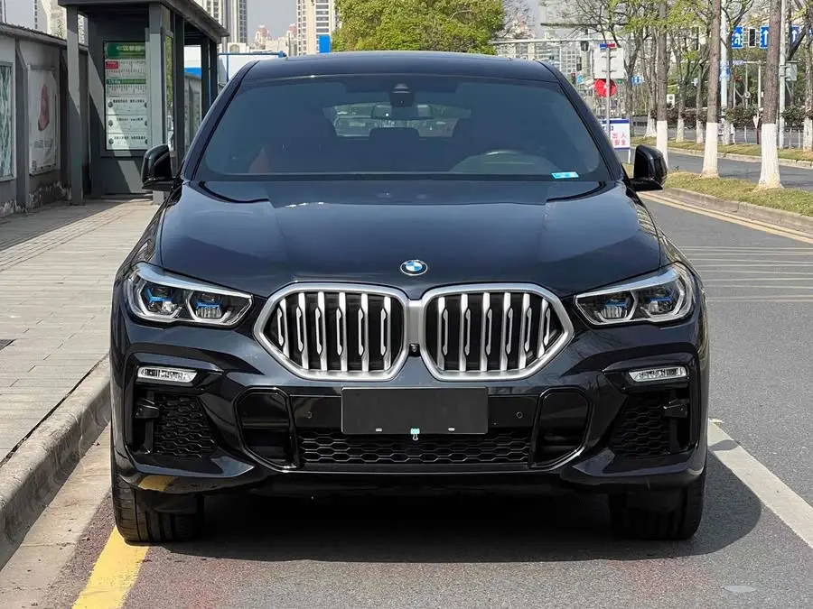 بي إم دبليو X6 2021 xDrive40i حزمة M الرياضية