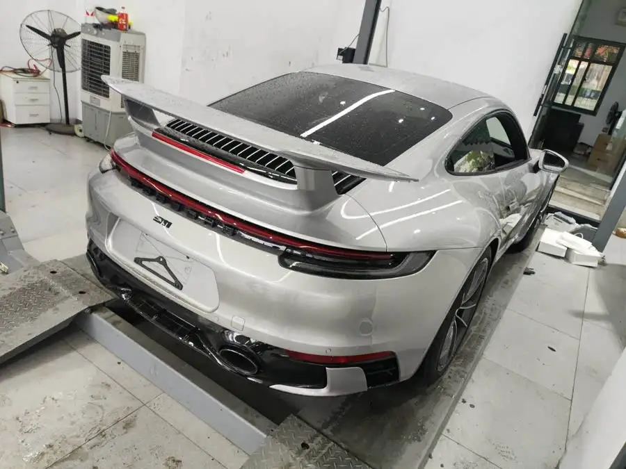 بورش 911 2023 كاريرا 3.0T