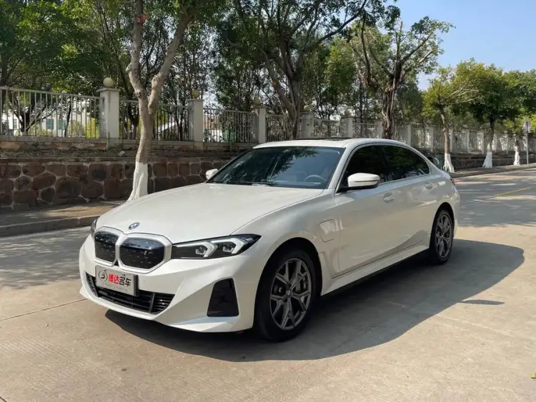 BMW i3 2024 eDrive 35 L