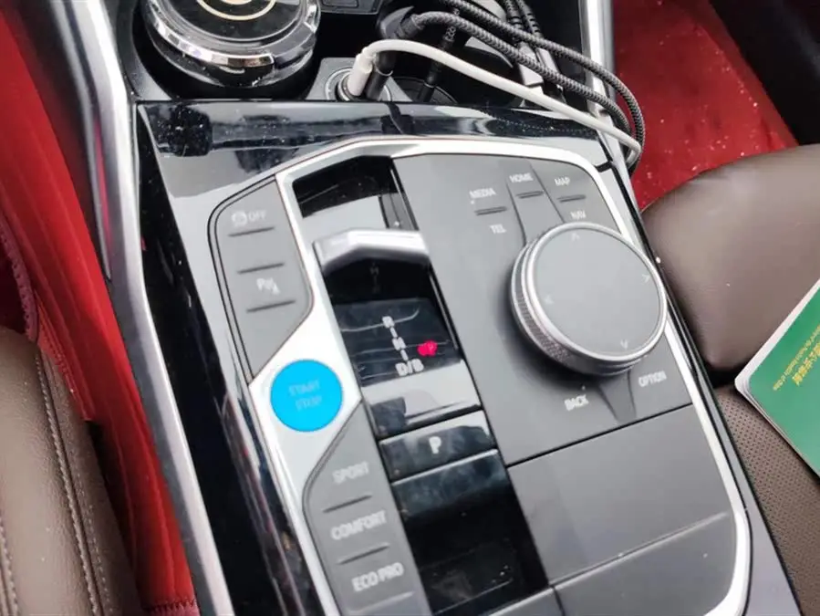 بي إم دبليو i3 2024 eDrive 35 L