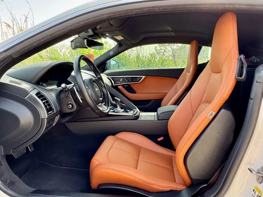 Jaguar F-TYPE 2021 P300 RWD Coupe