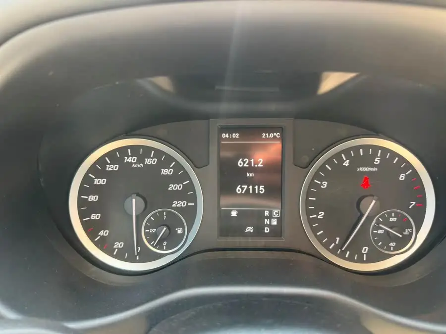 فيتو 2021 2.0T النخبة 7 مقاعد