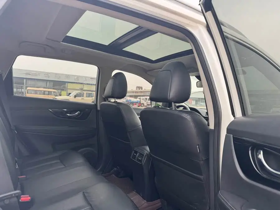 نيسان إكس-تريل 2021 2.5 لتر CVT 4WD XL ITS إصدار فاخر