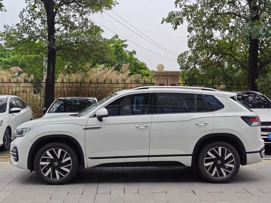 تيرون 2023 330TSI دفع ثنائي R-Line إصدار عالي الطاقة