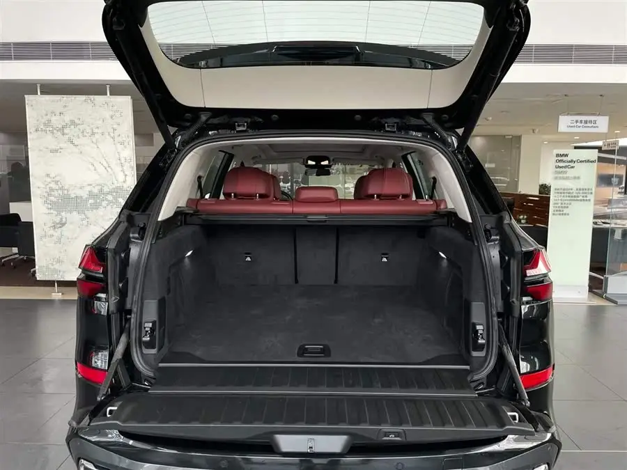 BMW X5 2023 xDrive 30Li Exclusive M Sport Night Package