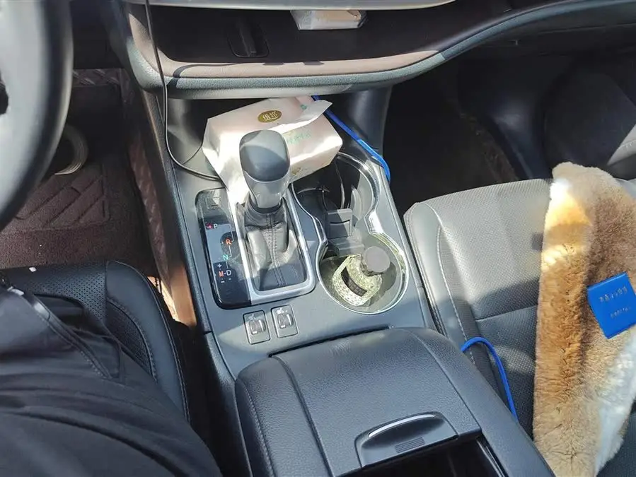 هايلاندر 2018 2.0T دفع رباعي بريميوم 7 مقاعد مواصفة VI الوطنية