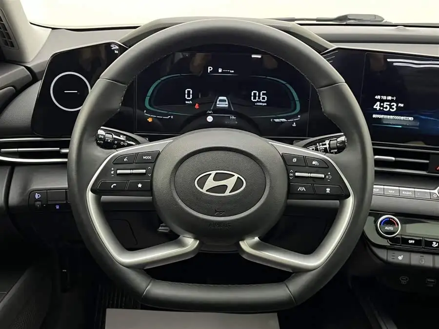 إيلانتر 2023 1.5 لتر CVT LUX الإصدار الفاخر