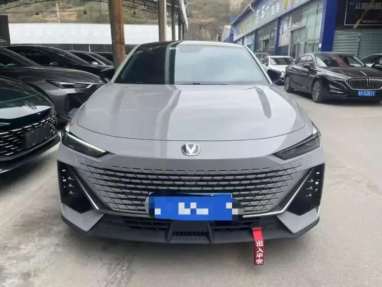 Changan UNI-V 2022 1.5T Sport Edition