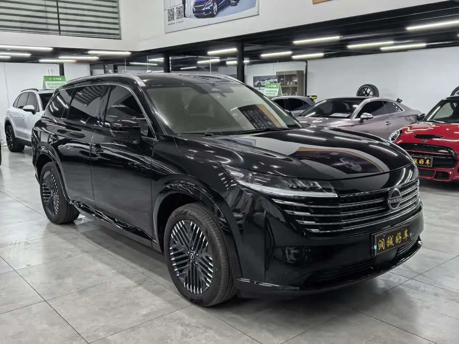 تانلو 2024 380VC-TURBO بنظام الدفع الرباعي إصدار القيادة الذكية 7 مقاعد