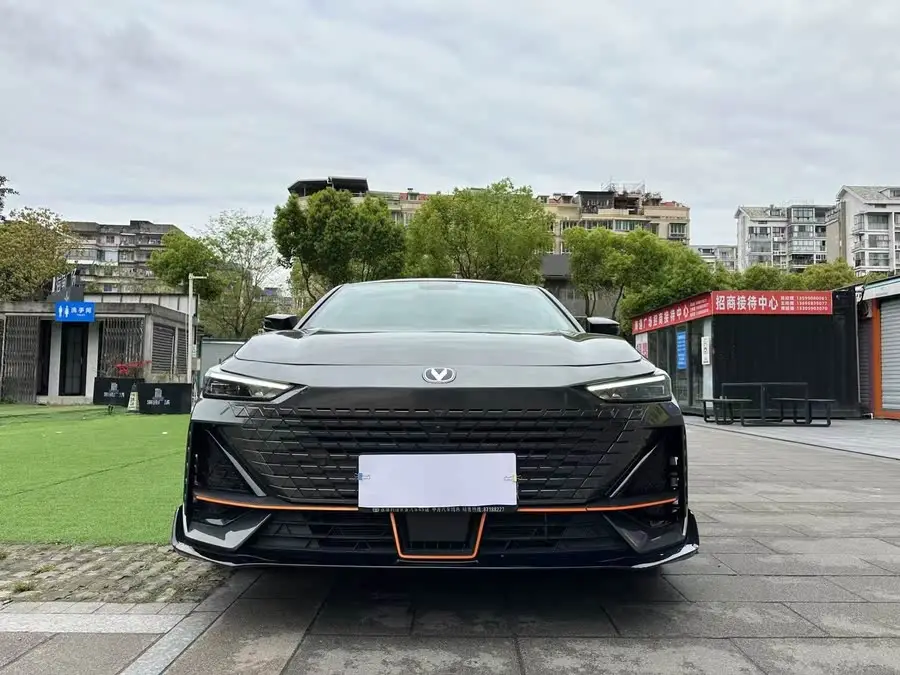 Changan UNI-V 2022 1.5T Premium