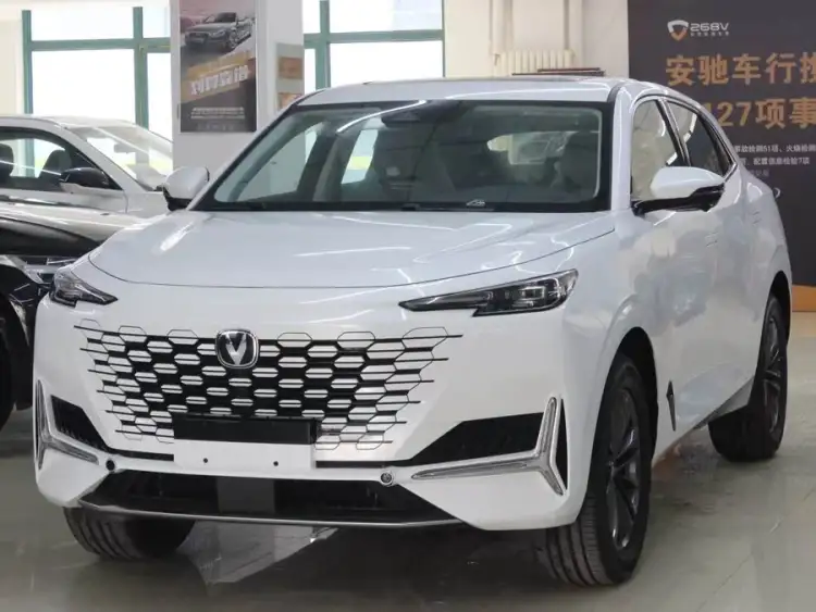 Changan UNI-K 2024 2.0T Two-Wheel Drive Elegant Version