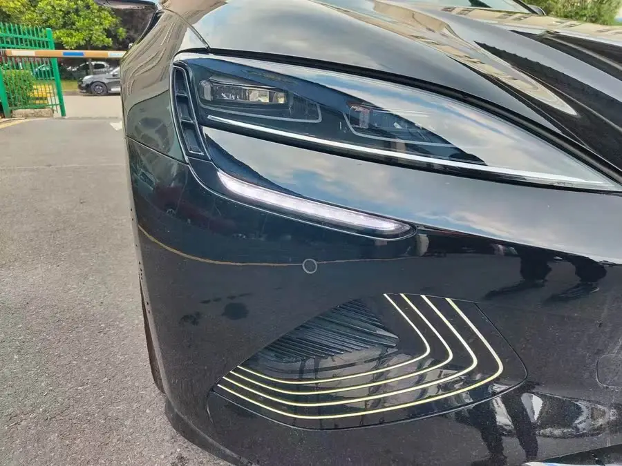 فريق البحر 2023 الإصدار Champion 550 كم الفاخر