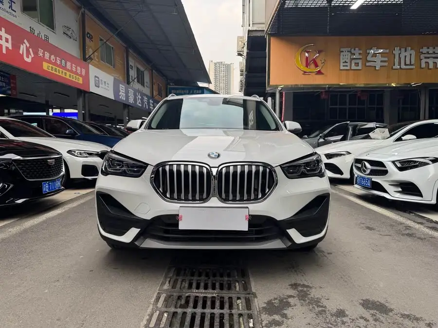 BMW X1 2022 sDrive25Li Leading Edition