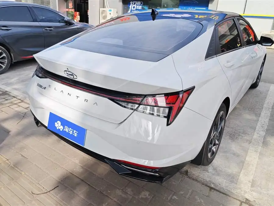 إيلانتر 2022 1.5 لتر CVT LUX نسخة متميزة