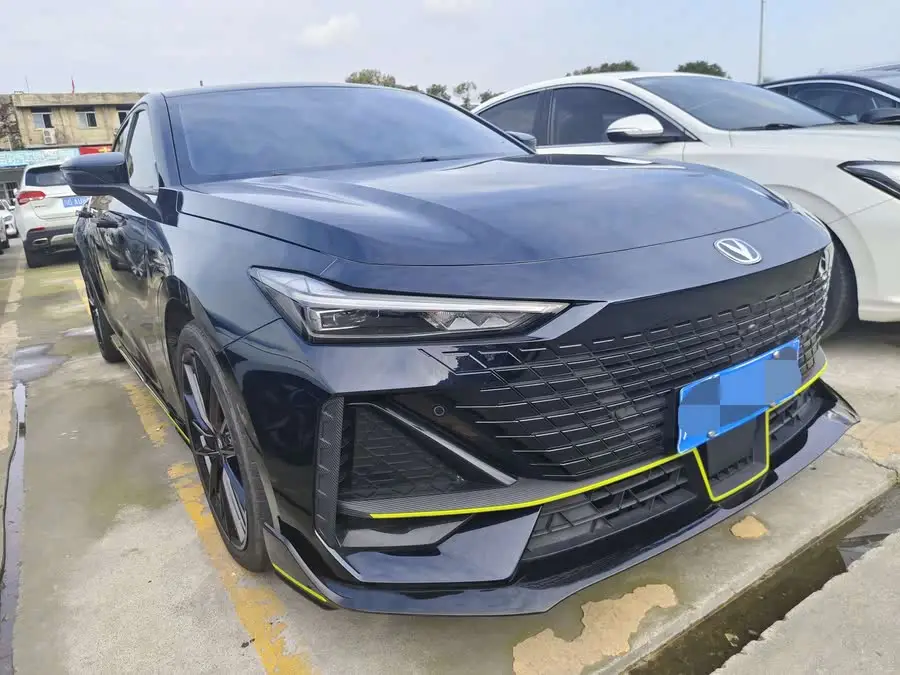 Changan UNI-V 2022 1.5T Premium