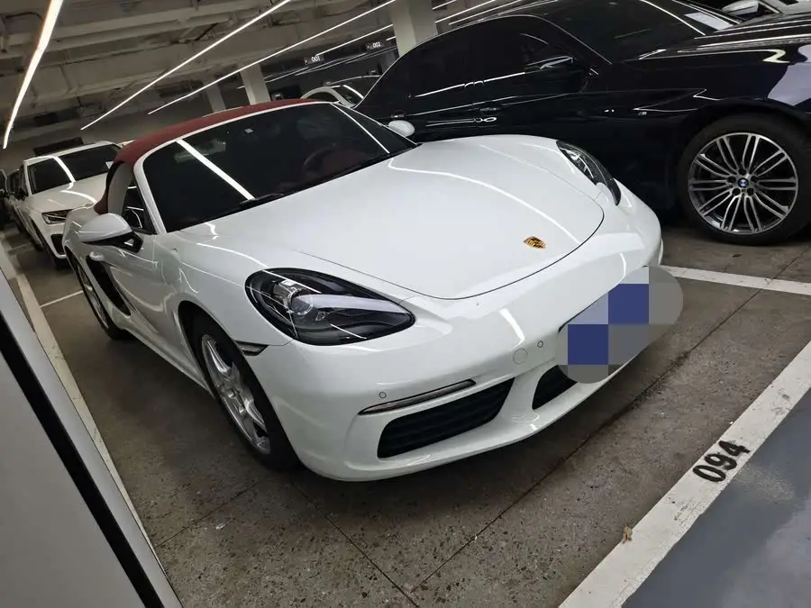 Porsche 718 2020 Model Boxster 2.0T