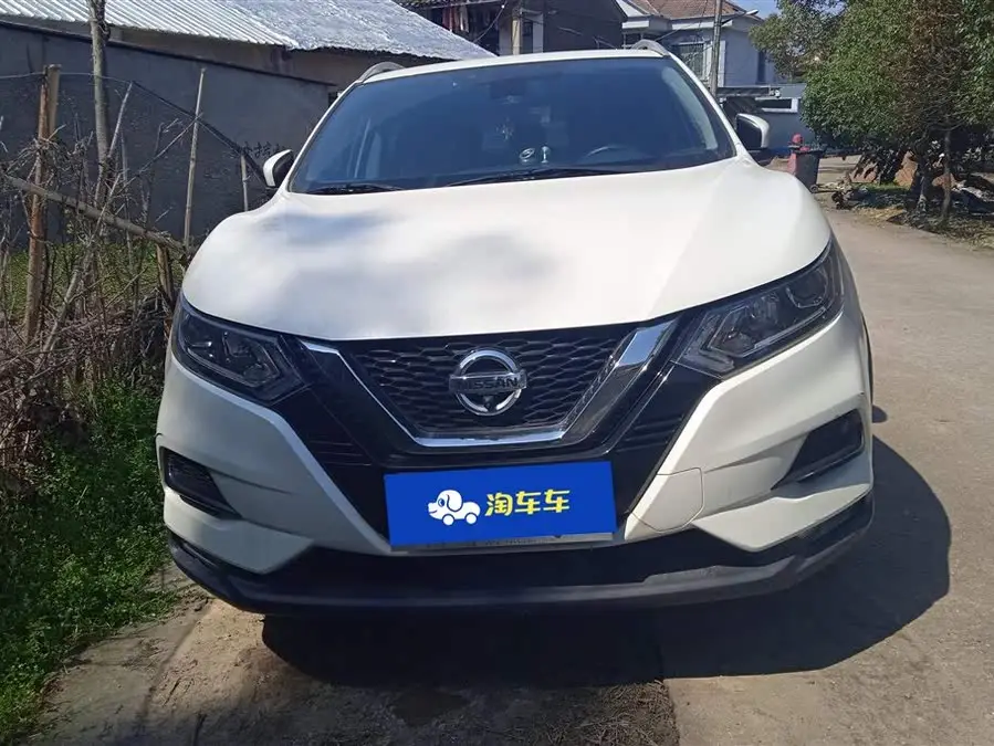 نيسان قاشقاي 2021 نسخة ذكية 2.0 لتر CVT