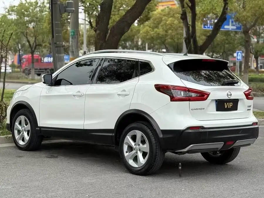 نيسان قاشقاي 2019 طراز 2.0 لتر CVT النسخة الذكية