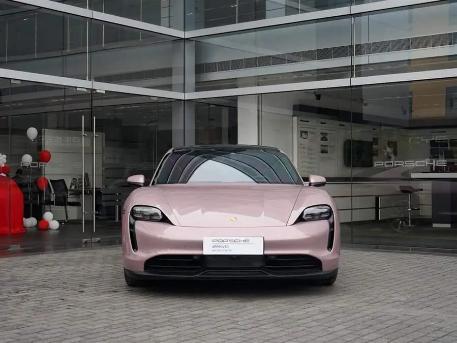 تايكان 2020 موديل